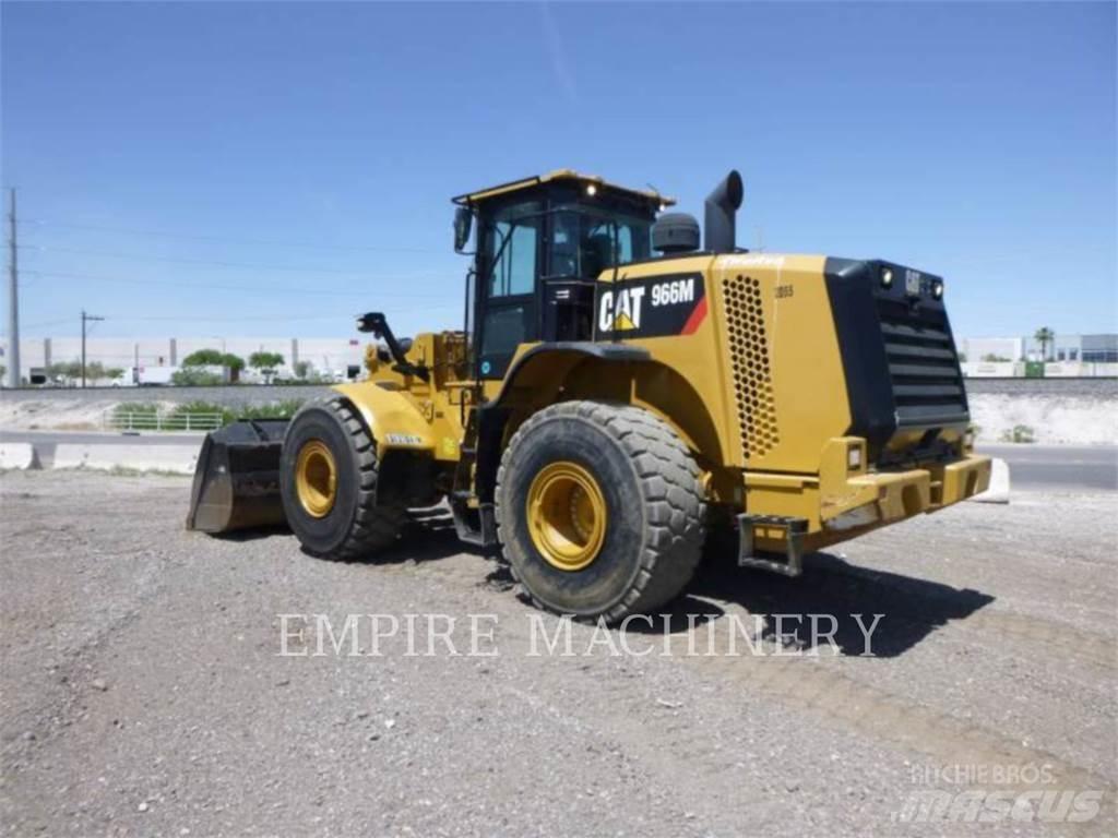 CAT 966M Фронтальні навантажувачі