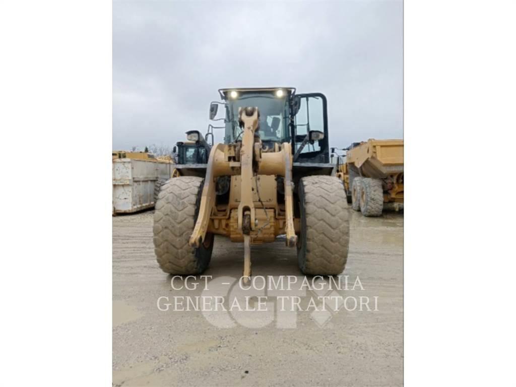 CAT 966M Фронтальні навантажувачі
