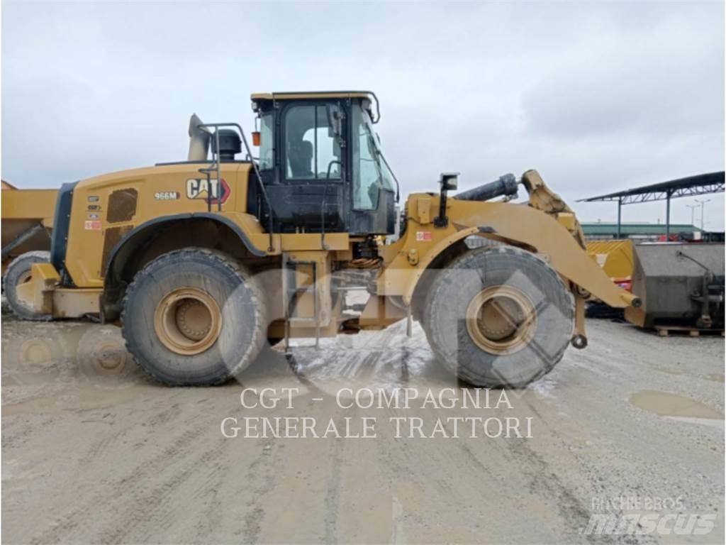 CAT 966M Фронтальні навантажувачі
