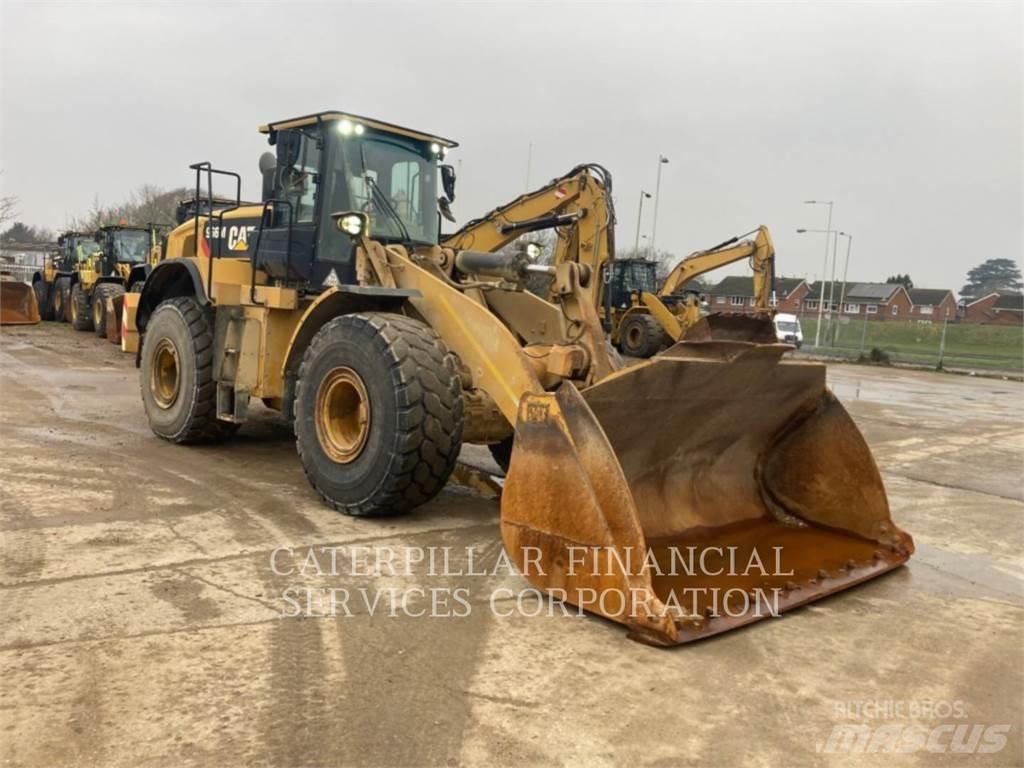 CAT 966M Фронтальні навантажувачі