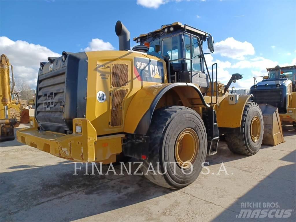 CAT 966M Фронтальні навантажувачі