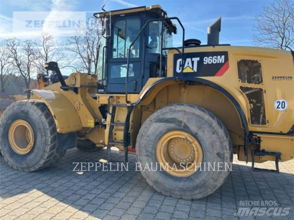 CAT 966M Фронтальні навантажувачі