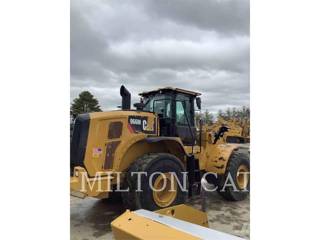 CAT 966M Фронтальні навантажувачі