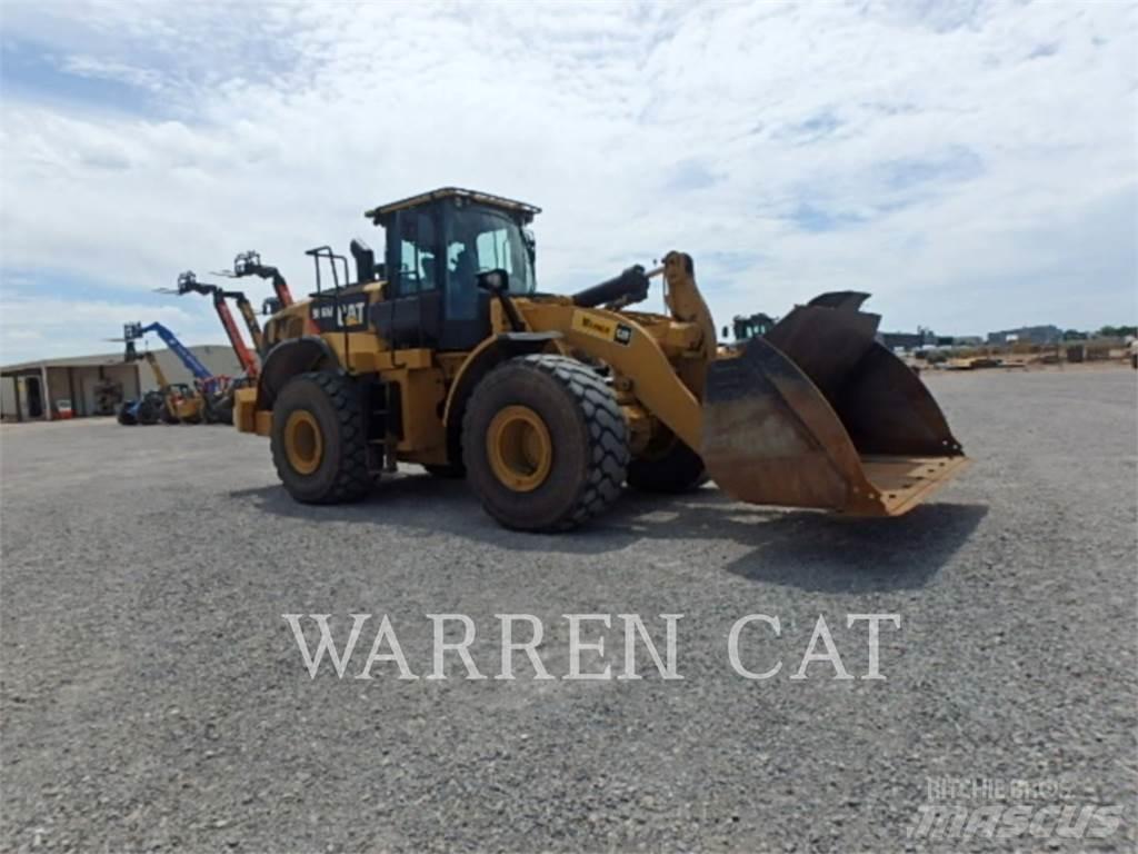 CAT 966M Фронтальні навантажувачі