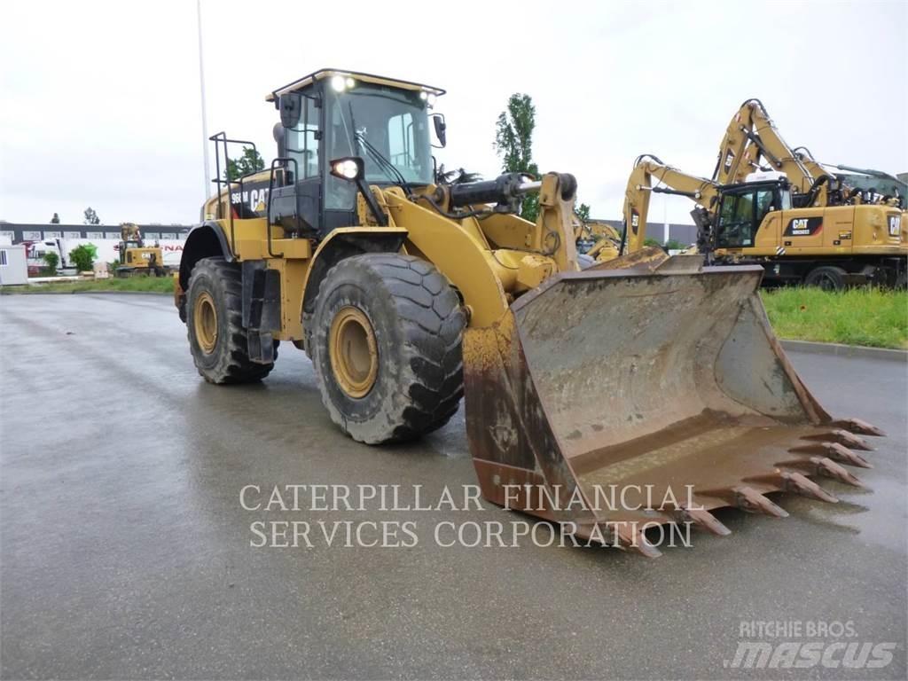 CAT 966M Фронтальні навантажувачі