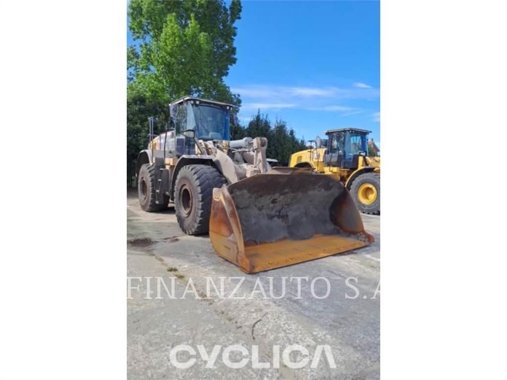CAT 966M Фронтальні навантажувачі