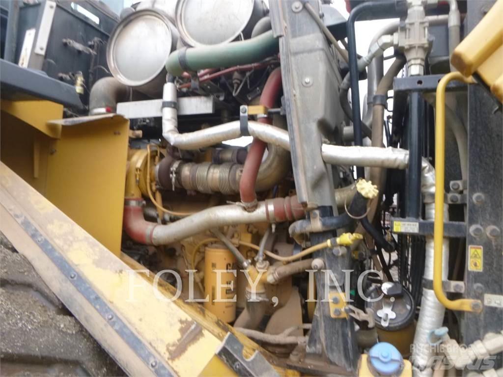 CAT 966M Фронтальні навантажувачі