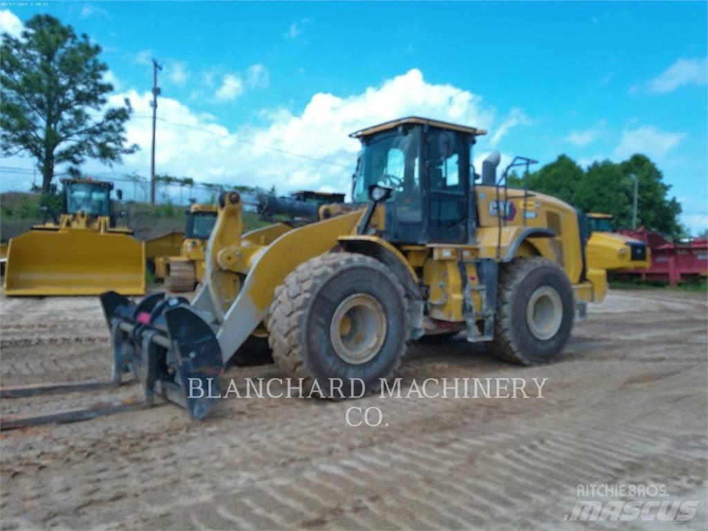 CAT 966M Фронтальні навантажувачі