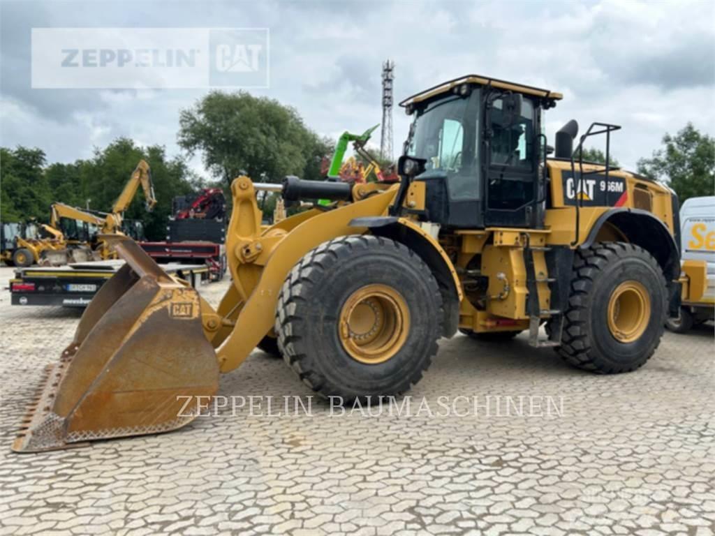 CAT 966M Фронтальні навантажувачі