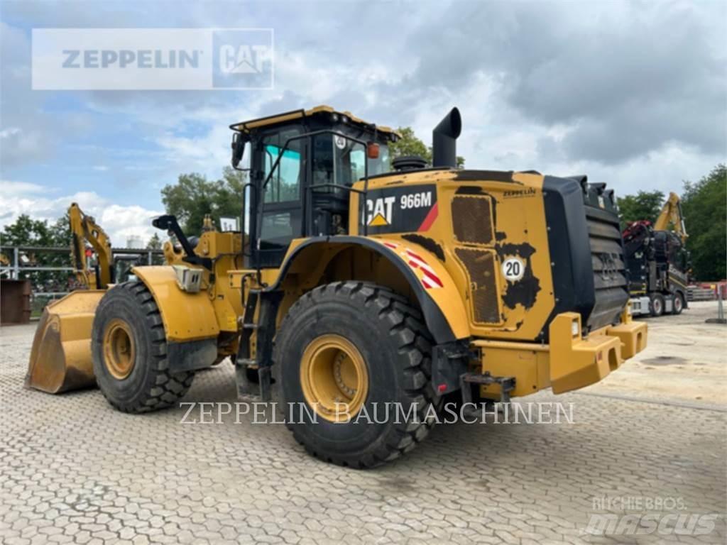 CAT 966M Фронтальні навантажувачі
