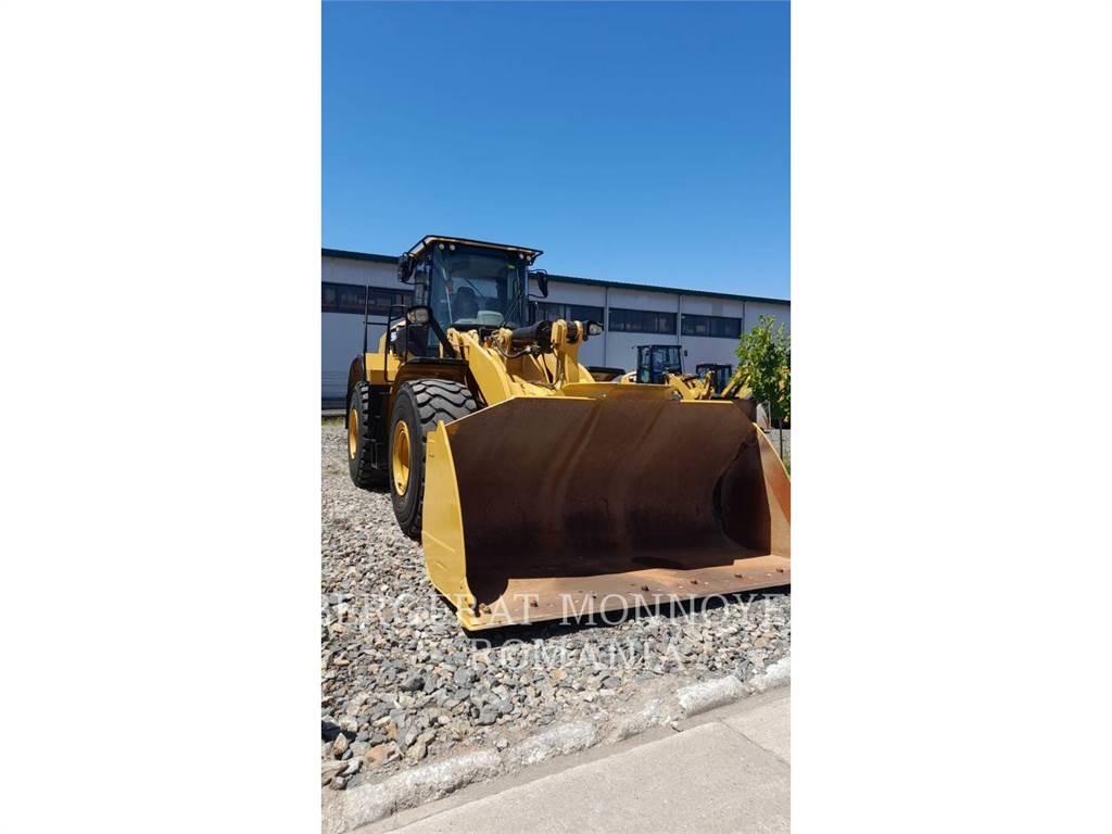 CAT 966M Фронтальні навантажувачі
