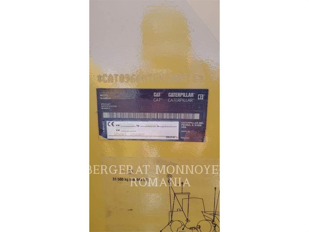 CAT 966M Фронтальні навантажувачі