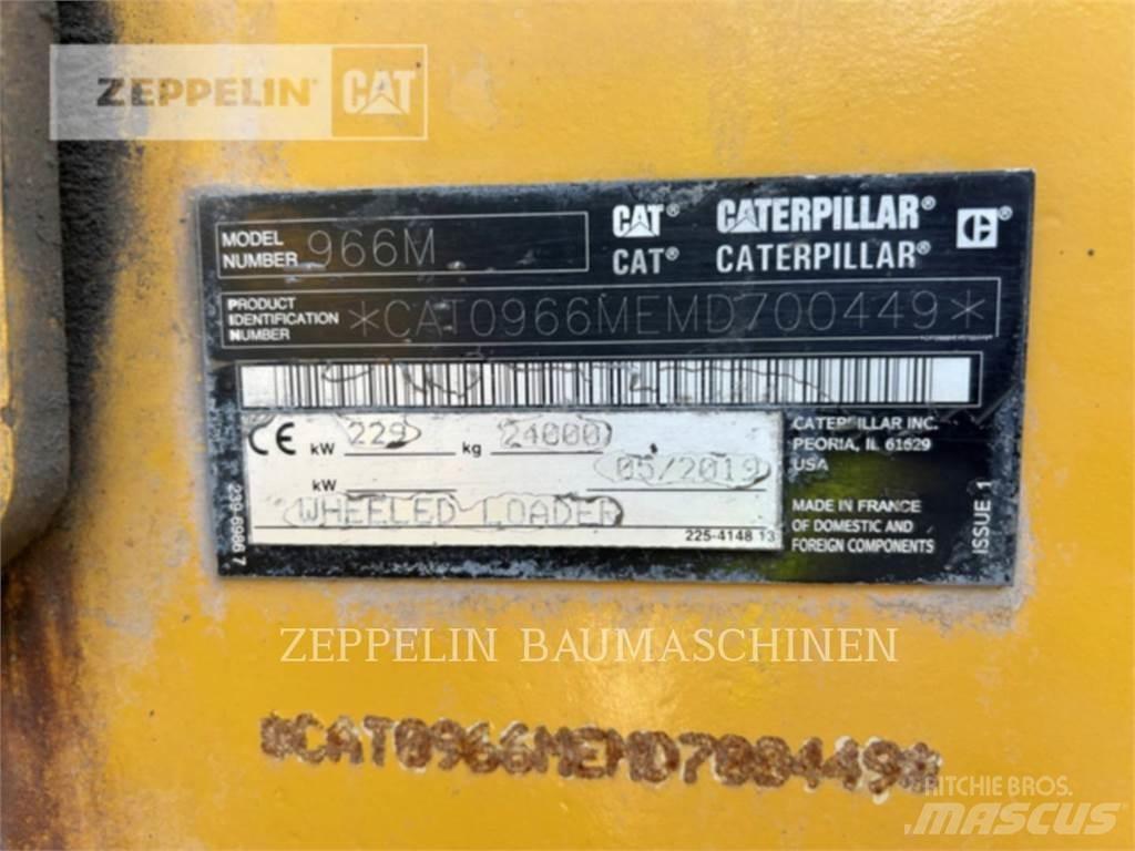 CAT 966M Фронтальні навантажувачі