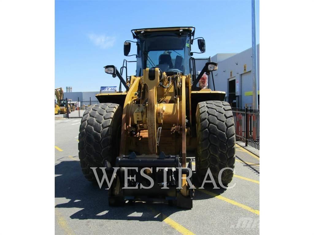 CAT 966M Фронтальні навантажувачі