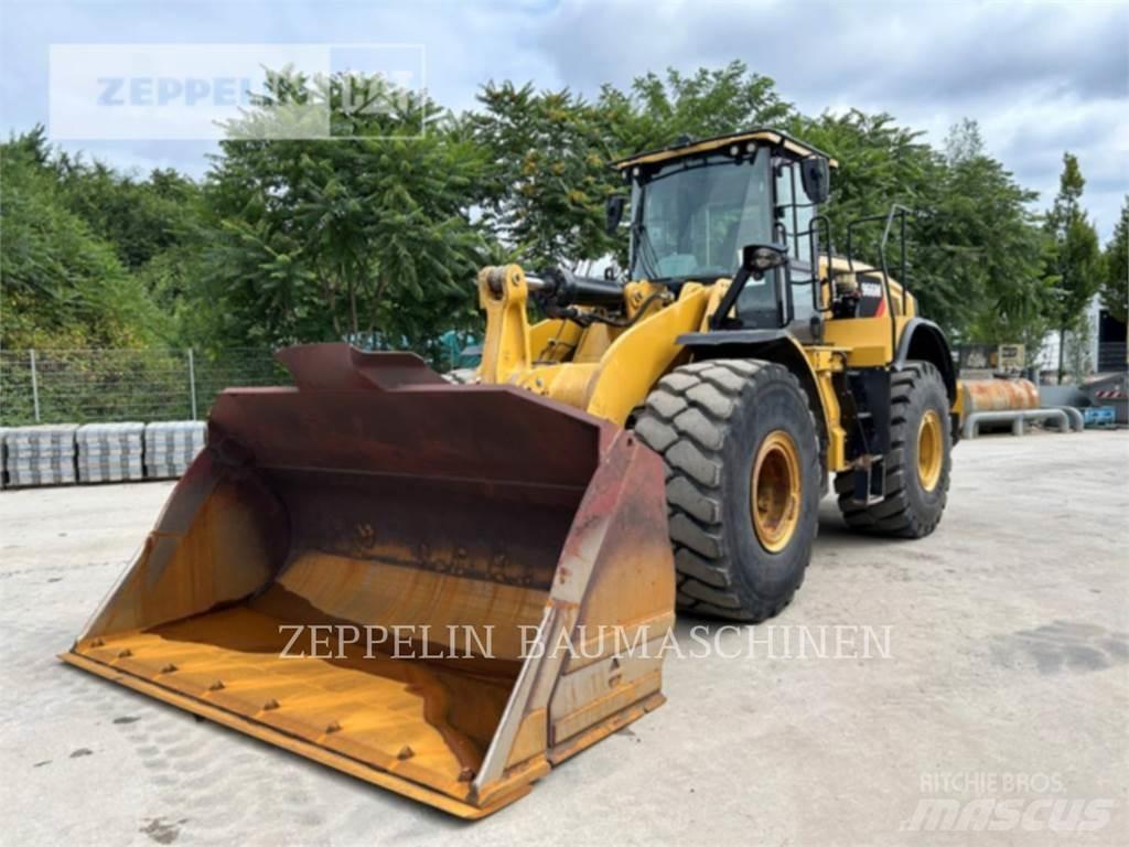 CAT 966M Фронтальні навантажувачі