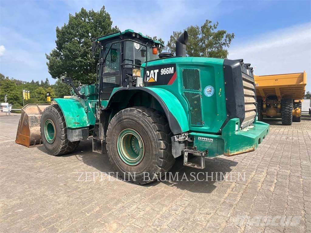 CAT 966M Фронтальні навантажувачі
