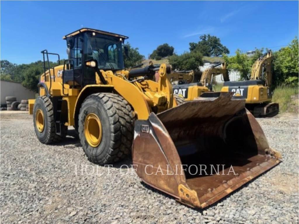 CAT 966M Фронтальні навантажувачі
