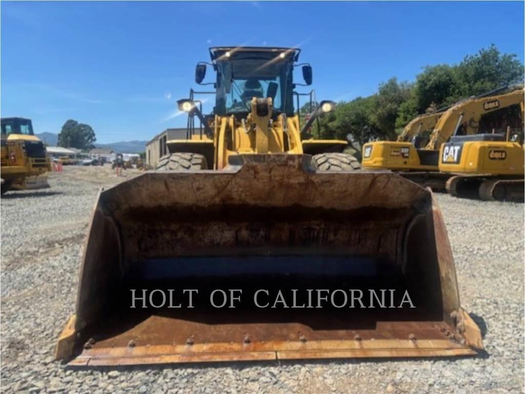 CAT 966M Фронтальні навантажувачі