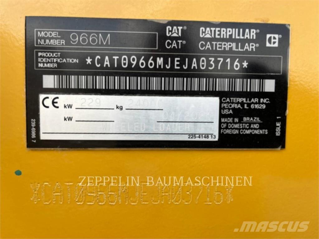 CAT 966M Фронтальні навантажувачі