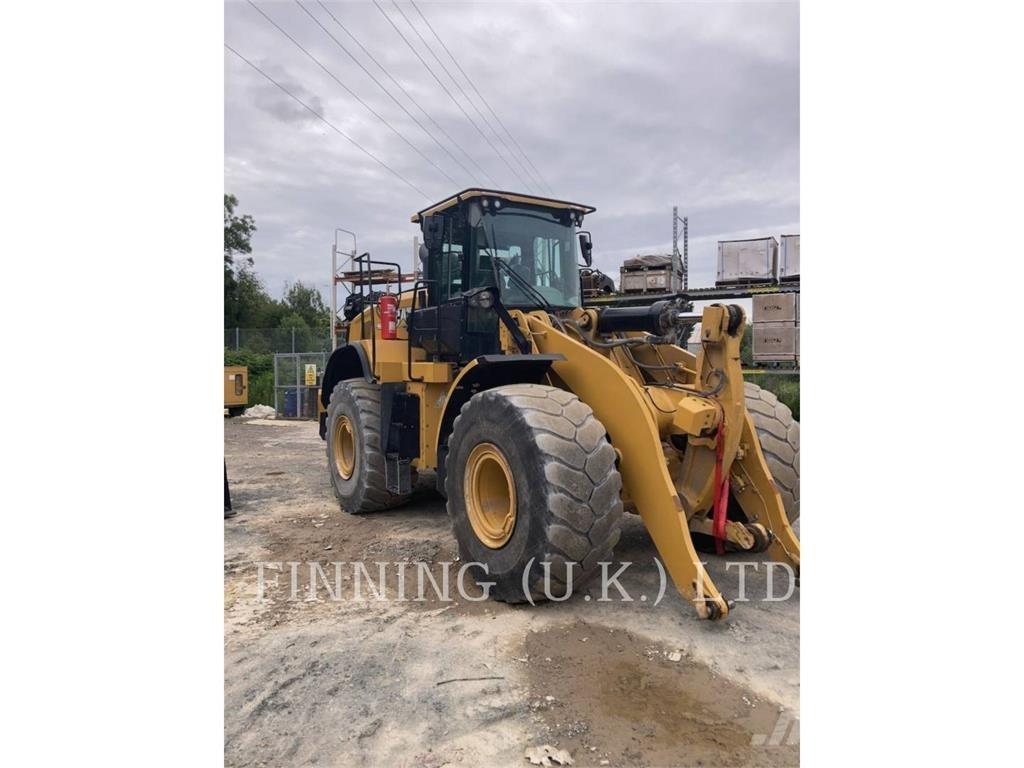 CAT 966M Фронтальні навантажувачі