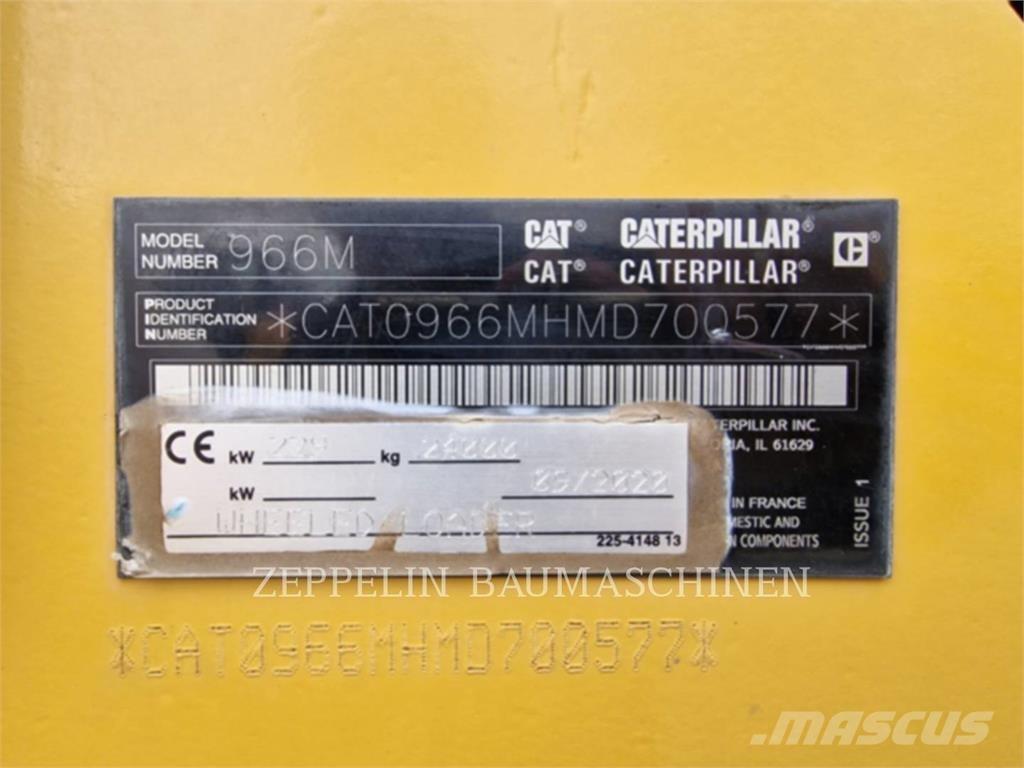 CAT 966M Фронтальні навантажувачі