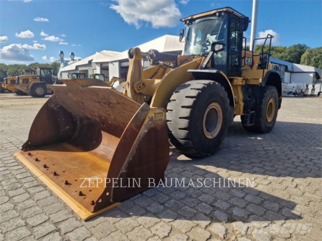 CAT 966M Фронтальні навантажувачі