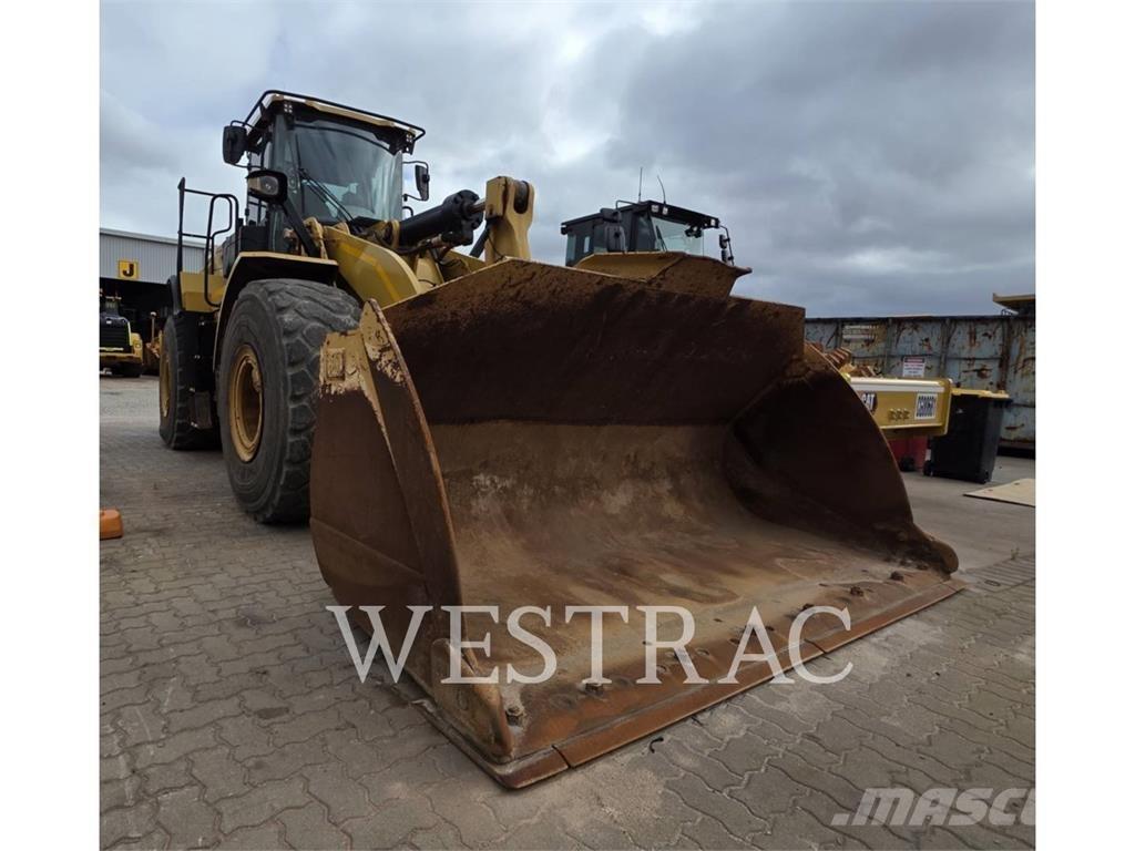 CAT 966M Фронтальні навантажувачі