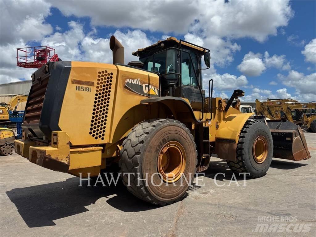 CAT 966M Фронтальні навантажувачі