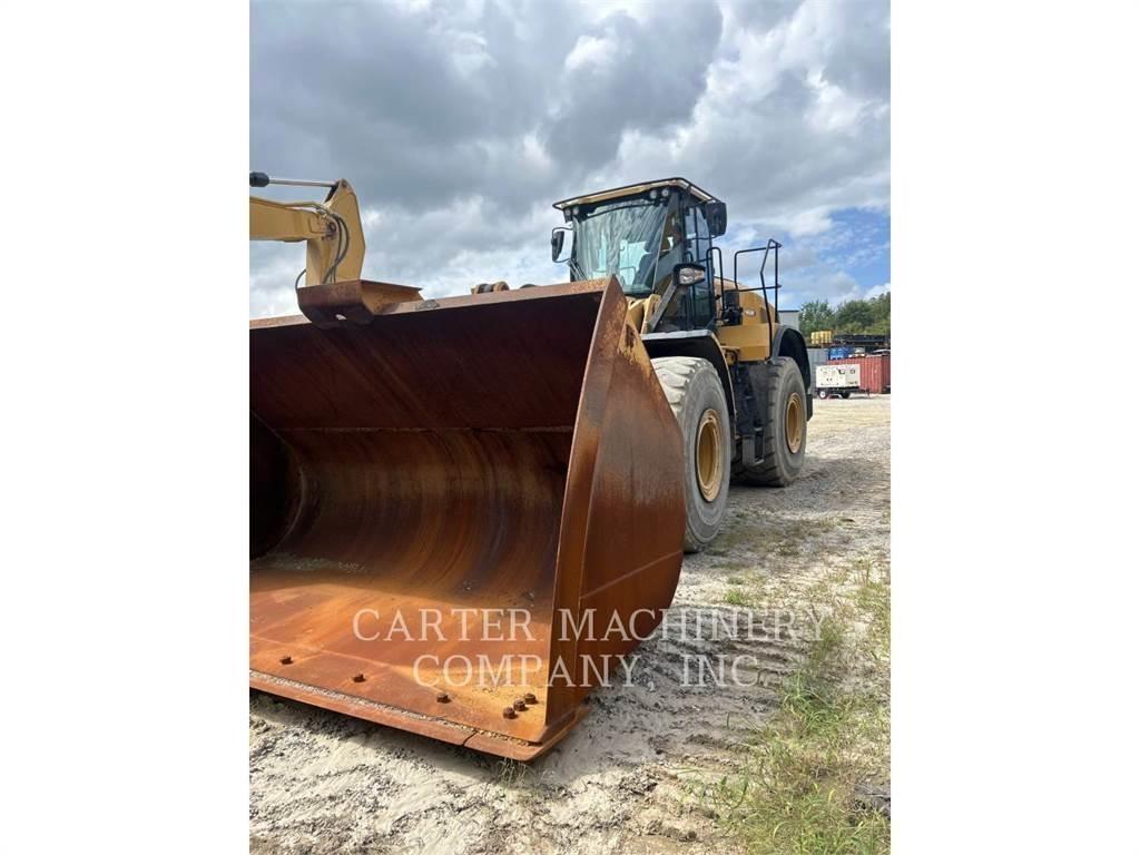 CAT 966M 2V Фронтальні навантажувачі