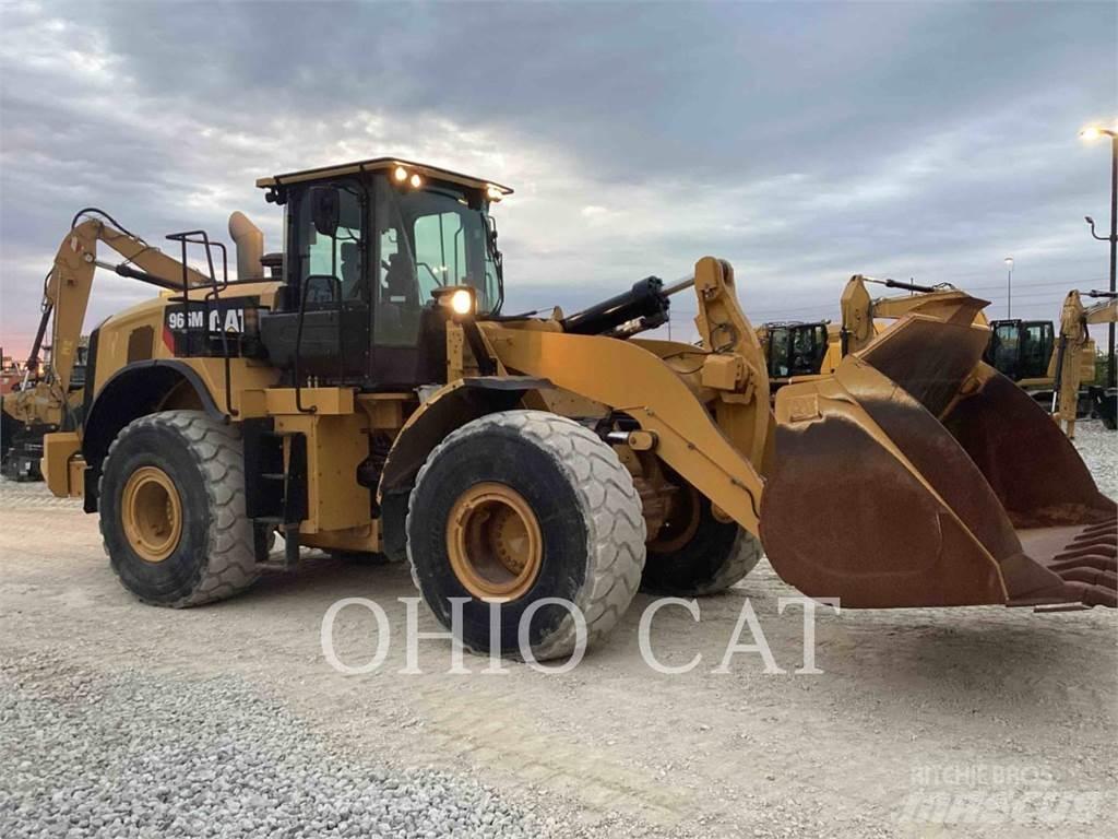 CAT 966M XE Фронтальні навантажувачі