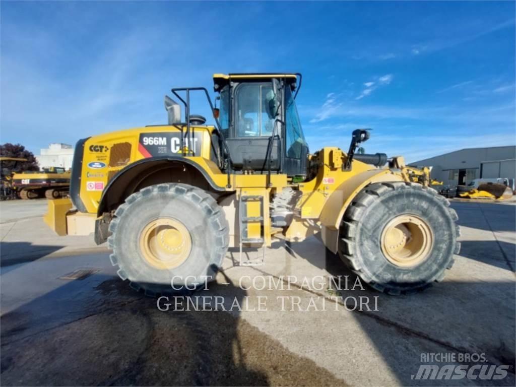 CAT 966M XE Фронтальні навантажувачі