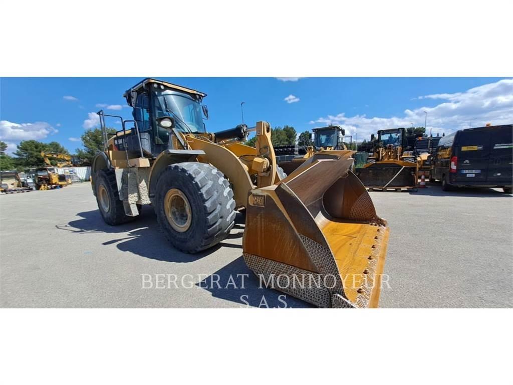 CAT 966M XE Фронтальні навантажувачі