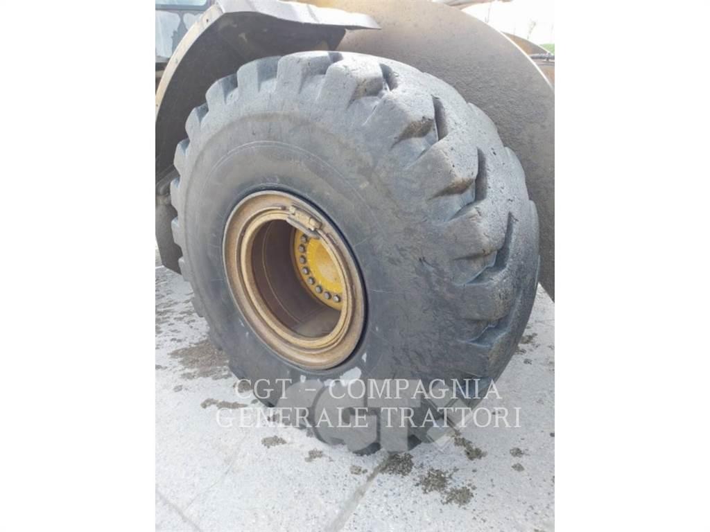 CAT 966M XE Фронтальні навантажувачі