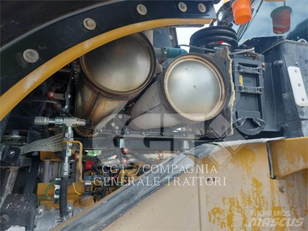 CAT 966M XE Фронтальні навантажувачі