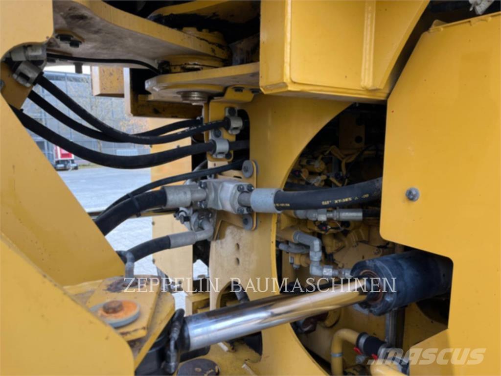 CAT 966MXE Фронтальні навантажувачі