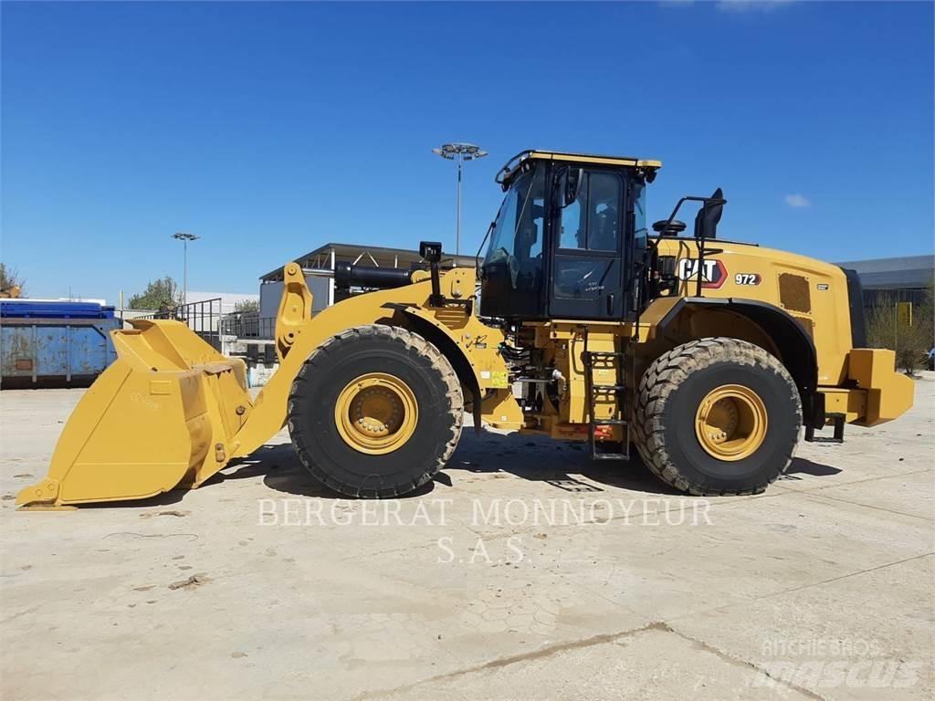 CAT 972 Фронтальні навантажувачі