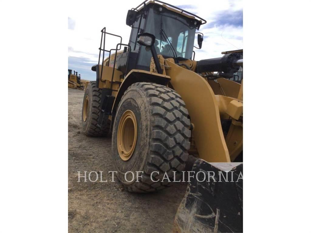 CAT 972 Фронтальні навантажувачі