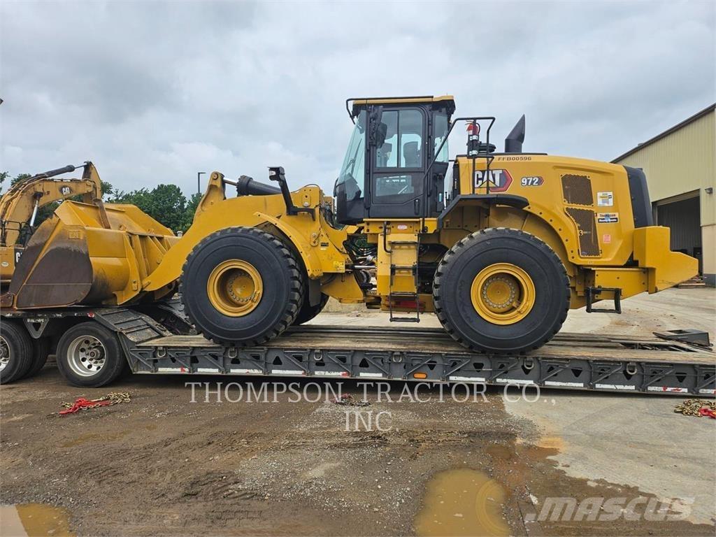 CAT 972 Фронтальні навантажувачі