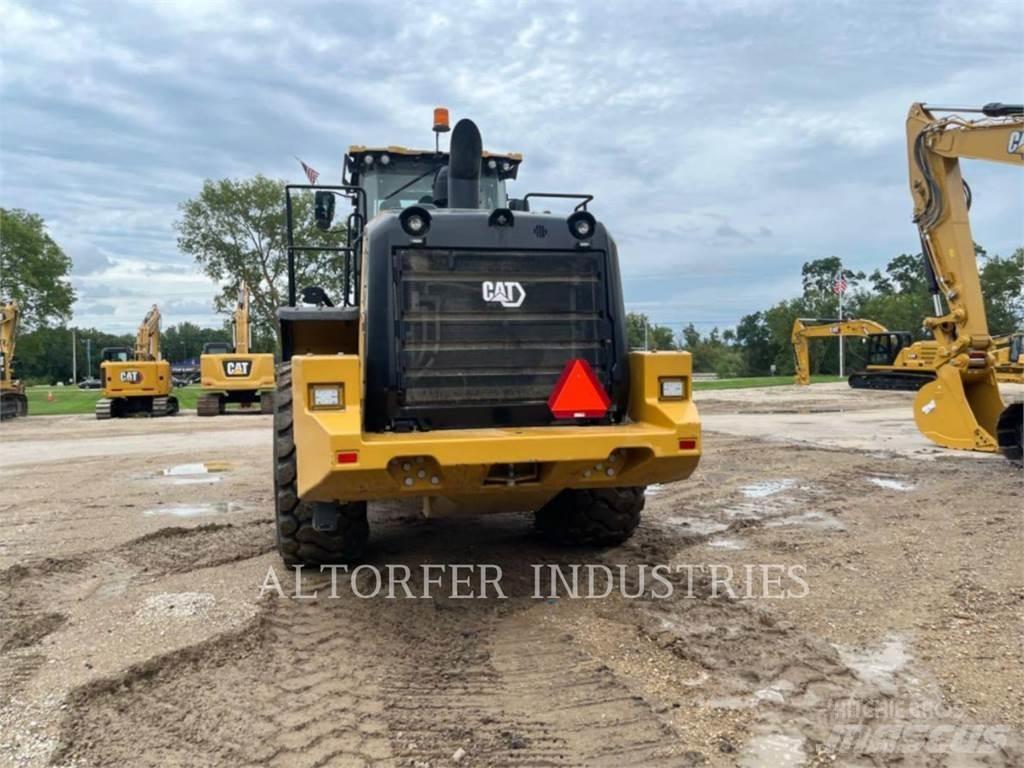 CAT 972-14 Фронтальні навантажувачі