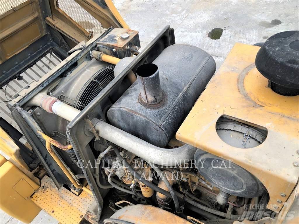 CAT 972H Фронтальні навантажувачі