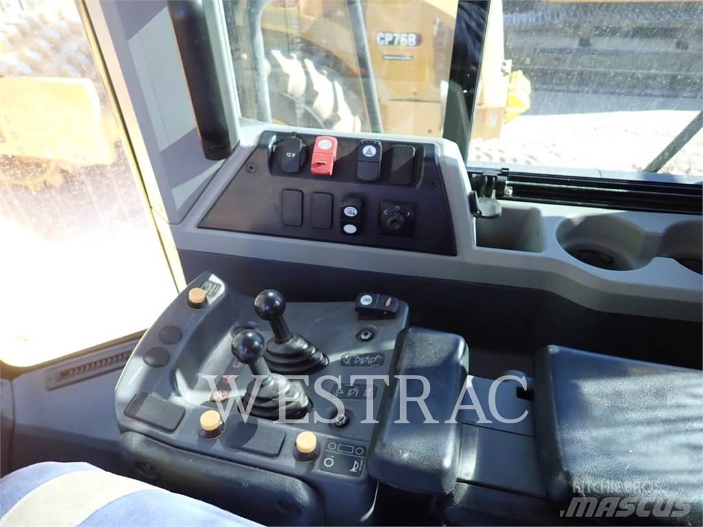 CAT 972M Фронтальні навантажувачі