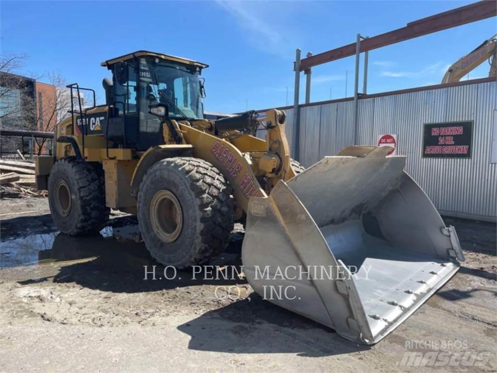 CAT 972M Фронтальні навантажувачі