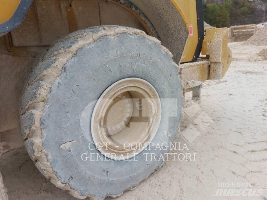 CAT 972M Фронтальні навантажувачі
