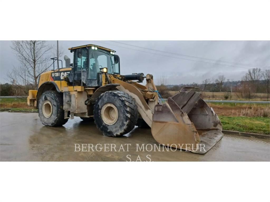 CAT 972M Фронтальні навантажувачі