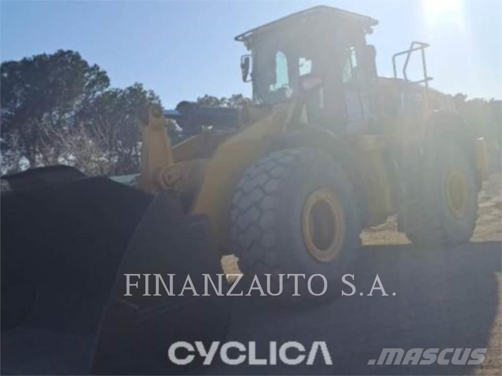 CAT 972M Фронтальні навантажувачі