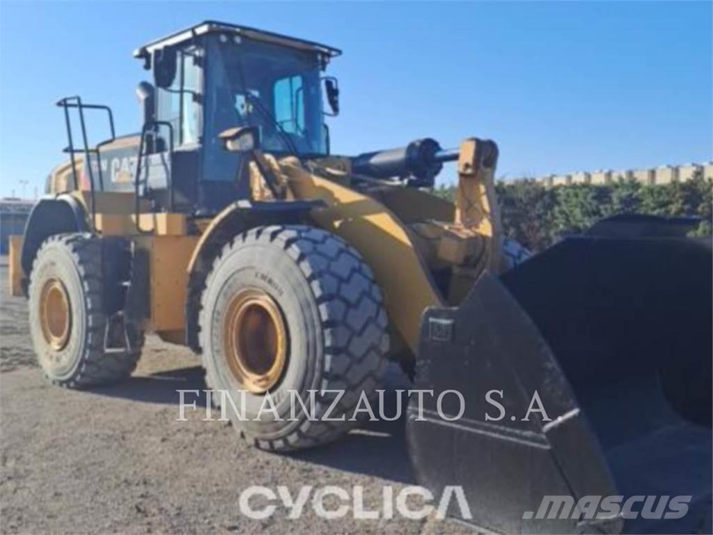 CAT 972M Фронтальні навантажувачі