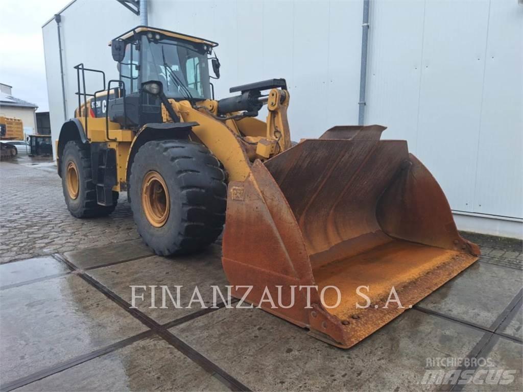 CAT 972M Фронтальні навантажувачі