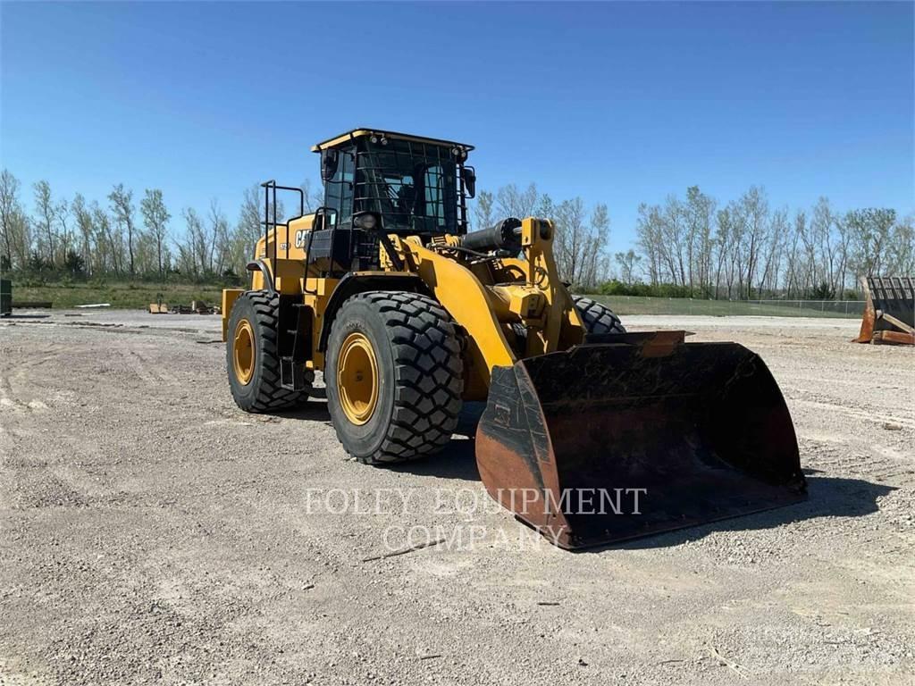 CAT 972M Фронтальні навантажувачі