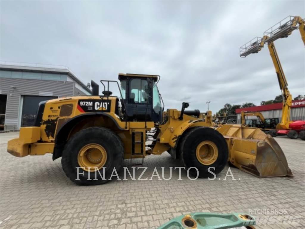 CAT 972M Фронтальні навантажувачі