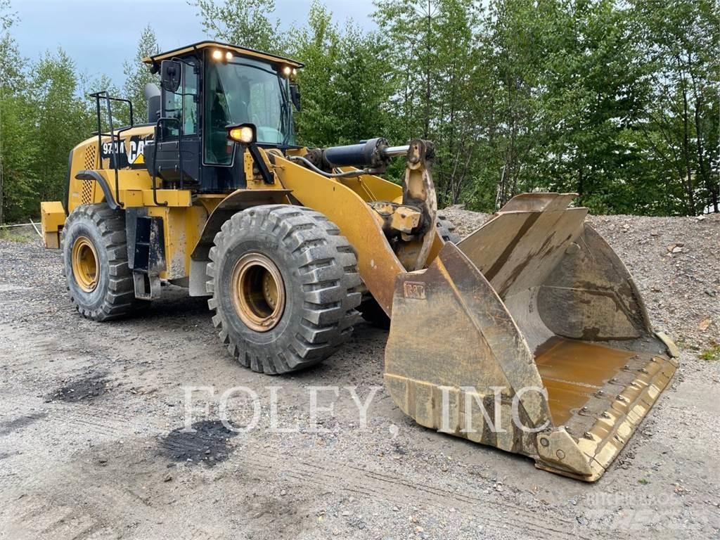 CAT 972M Фронтальні навантажувачі